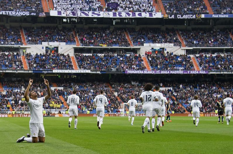 Danilo-Real-Madrid-Rayo-Vallecano_LNCIMA20151220_0125_5